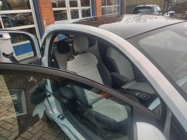 Fiat 500 E-3+1-Panoramadak -42KW -Snelladen -Magic Eye- meer...