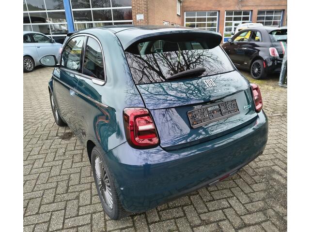 Fiat 500 E- 42KW-2023- Snelladen-Camera- Carplay-meer... - Verwacht