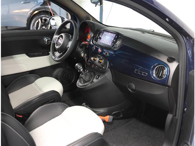 Fiat 500 1.0 Hybrid Dolcevita | 1ste eigenaar | LEER/Stof 2 Tone | Glazen dak | Parkeersensoren | Climate Control | AppleCarPlay/AndroidAuto | Isofix | Privacy Glass |