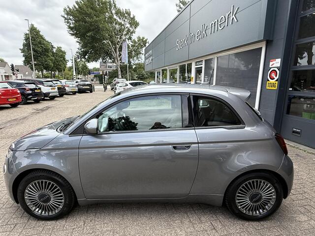 Fiat 500 Icon 42 kWh / AIrco clima/ Apple carplay/ Cruise/ PDC/ Camera/ LMV