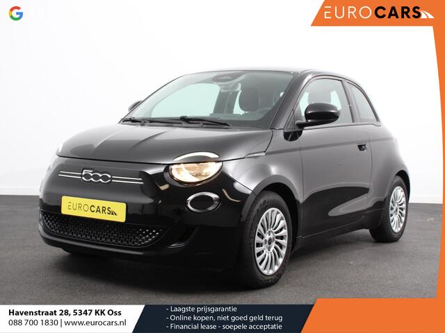 Fiat 500 Urban 42 kWh Airco Climatronic 360 Camera Stoelverwarming Keyless Wireless CarPlay Dodehoek Assistant 85 kW Charger Actieradius 320km WLTP