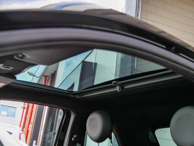 Fiat 500 1.0 Hybrid Sport | PANODAK | CARPLAY | SPORTSTOELEN |