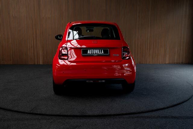 Fiat 500 24 kWh Navi Airco Stoelverwarming Cruise C. 3-Fase LED Carplay BTW auto SOH: 94,7%
