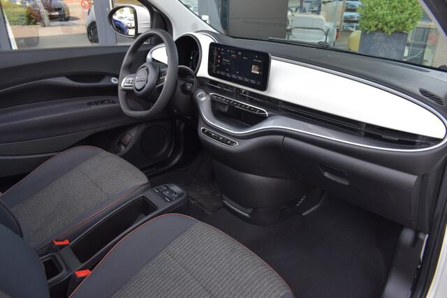 Fiat 500 Passion 42 kWh | Cabrio | LM velgen | Apple carplay & Android auto |