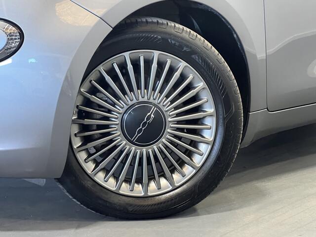Fiat 500 Icon 42 kWh | SoH 94.2% | Navigatie/Android/Apple Carplay | LM Velgen 16" | Cruise Control | DAB | Cruise Control | Airco |
