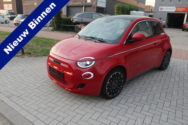 Fiat 500 La Prima 42 kWh Pano-Clima-Cruise-Led-Navi-Leder-Camera-JBL 6.000 KM !!