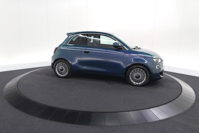 Fiat 500 Icon 42 kWh | SOH 96% | Convenience Pack | Camera | Dodehoekdetectie | Stoelverwarming