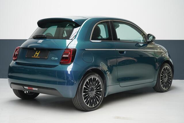 Fiat 500 La Prima 42 kWh | SoH 94,9% | Navigatie | Carplay | Climate control | Cruise control | Lm velgen |