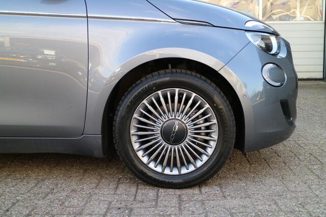 Fiat 500 Urban 42 kWh | Camera | Carplay |