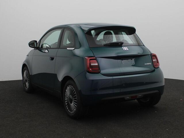 Fiat 500 1.0 Hybrid Torino Launch Edition | Voorraadkorting | 16'' LM. Velgen | Parkeersensoren Achter | Draadloos Carplay & Android Auto |