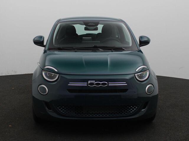Fiat 500 1.0 Hybrid Torino Launch Edition | Voorraadkorting | 16'' LM. Velgen | Parkeersensoren Achter | Draadloos Carplay & Android Auto |