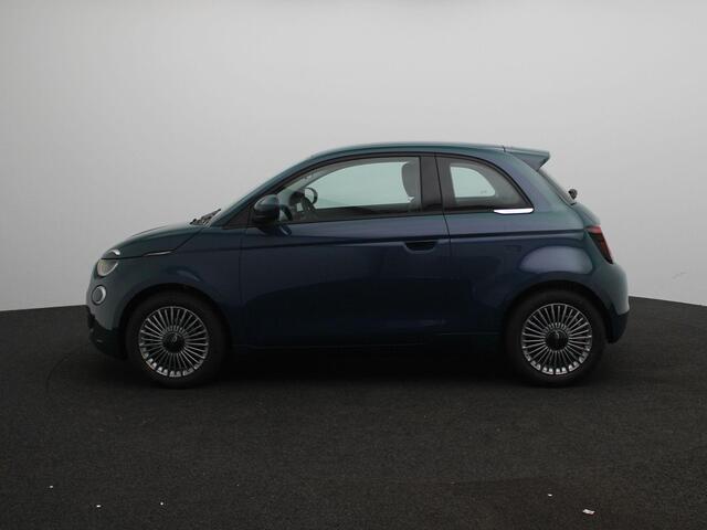 Fiat 500 1.0 Hybrid Torino Launch Edition | Voorraadkorting | 16'' LM. Velgen | Parkeersensoren Achter | Draadloos Carplay & Android Auto |