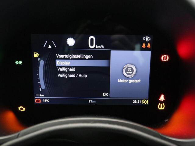 Fiat 500 1.0 Hybrid Torino Launch Edition | Voorraadkorting | 16'' LM. Velgen | Parkeersensoren Achter | Draadloos Carplay & Android Auto |
