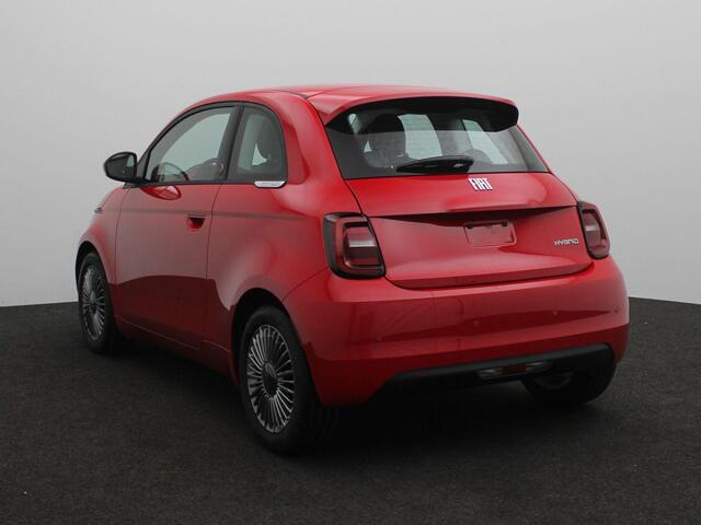 Fiat 500 1.0 Hybrid Torino Launch Edition | Carplay | CLimate Control | Parkeersensoren | 16" Velgen | Direct leverbaar!!