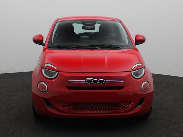 Fiat 500 1.0 Hybrid Torino Launch Edition | Carplay | CLimate Control | Parkeersensoren | 16" Velgen | Direct leverbaar!!