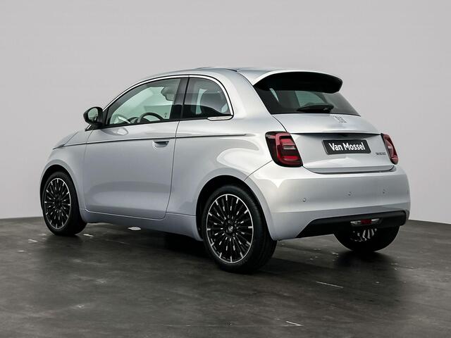 Fiat 500 1.0 Hybrid La Prima | Camera | Navigatie | Stoelverwarming | Panoramadak | Keyless | 2+6 jaar garantie |
