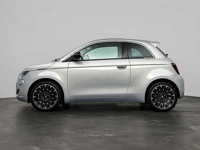 Fiat 500 1.0 Hybrid La Prima | Camera | Navigatie | Stoelverwarming | Panoramadak | Keyless | 2+6 jaar garantie |