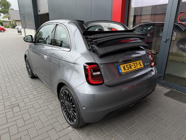 Fiat 500 La Prima 42 kWh Cabrio 1 VON 500 uitvoering| Stoelverwarming | Apple Carplay | Android Auto