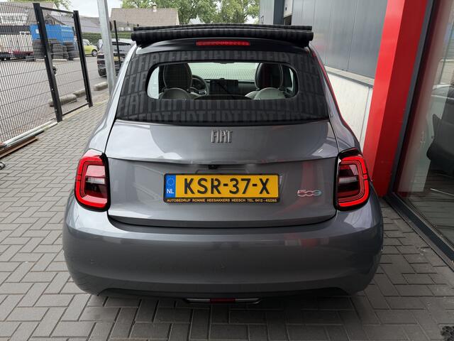 Fiat 500 La Prima 42 kWh Cabrio 1 VON 500 uitvoering| Stoelverwarming | Apple Carplay | Android Auto