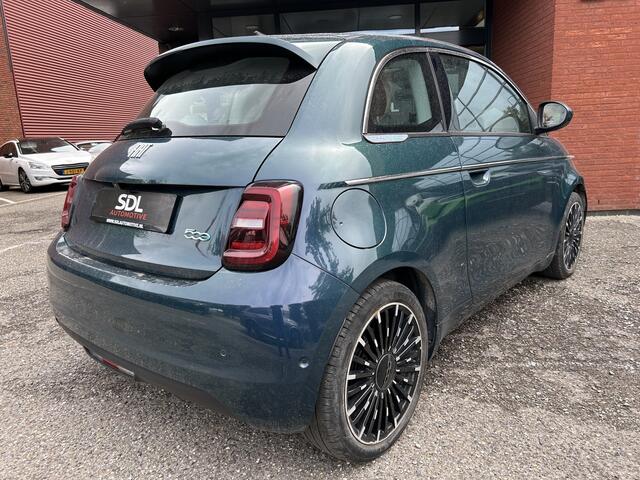 Fiat 500 La Prima 42 kWh // FULL LED // NAVI + CARPLAY // PANO-DAK // CAMERA // PDC V+A // ADAPTIVE CRUISE