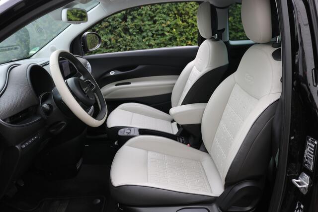 Fiat 500 3+1 La Prima By Bocelli 42 kWh (17.285Km!! Leder Carplay ACC JBL Camera Full-Led 17Inch Pdc V+A PrivacyGlass)