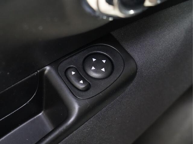Fiat 500 1.0 Hybrid Lounge Apple Carplay Airco 126