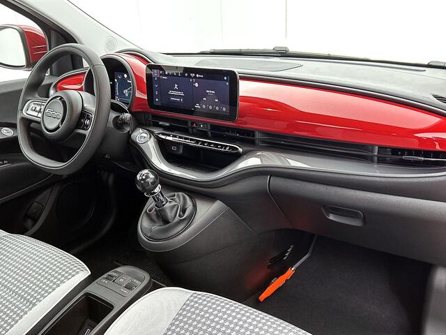 Fiat 500 1.0 Hybrid Torino Launch Edition | Climate Control | LMV 16" | Apple carplay/Android Auto | Parkeersensoren | AKTIEKORTING! | 2 + 6 Jaar Speciale Garantie! |