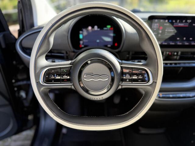 Fiat 500 La Prima 42 kWh | Pano | Camera | Adaptive| BTW |