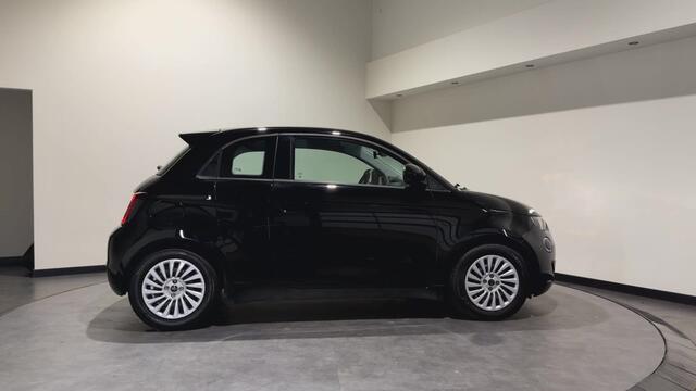 Fiat 500 3+1 42 kWh | Apple CarPlay - Android Auto | Stoelen verwarmd | Dodehoek detectie
