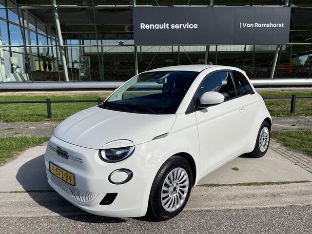 Fiat 500 Action 24 kWh / Bluetooth / Airco /