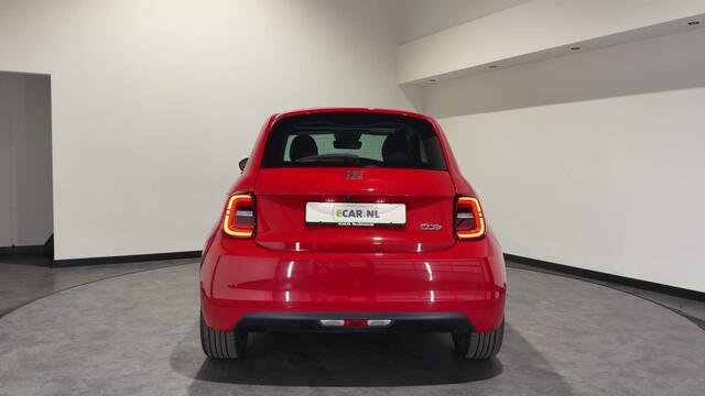 Fiat 500 La Prima 42 kWh | Luxe Leder | ACC | Keyless
