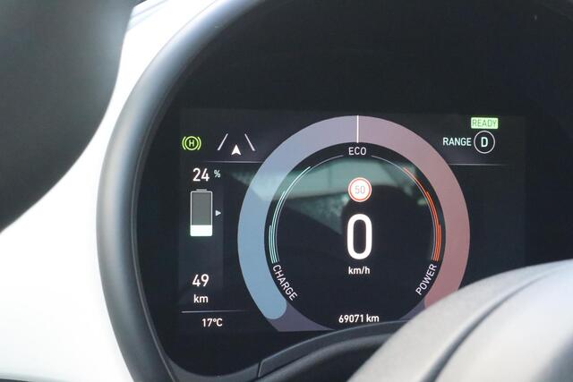 Fiat 500 Icon 42 kWh | SOH 92,2% | Virtual Cockpit | Navigatie | Apple Carplay/Android Auto | Cruise | Clima