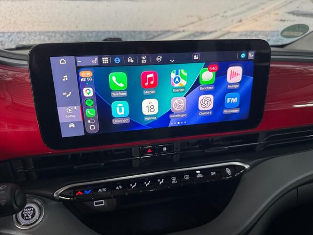 Fiat 500 RED / Camera / Apple Carplay / All-season banden / 12252 km.