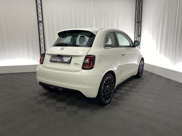Fiat 500 La Prima 42 kWh | Apple carplay | Navi | Camera | Leer | Stoelverwarming | Armsteun | Dodehoekdet.