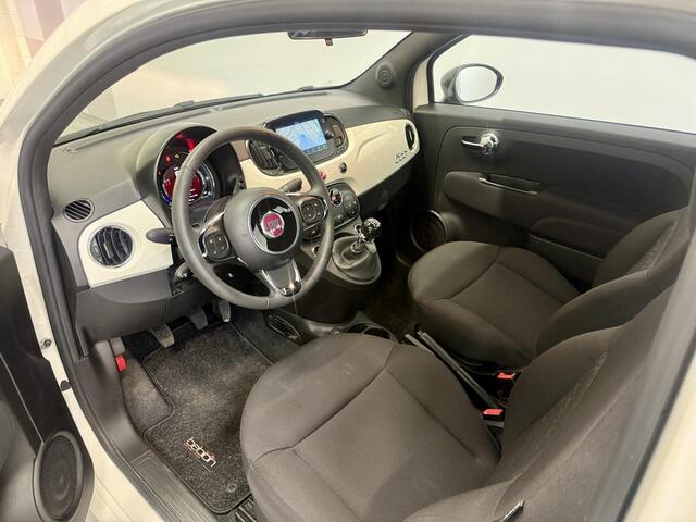 Fiat 500 1.0 Hybrid Club PDC / Navi / 15'' LMV / Bovag garantie