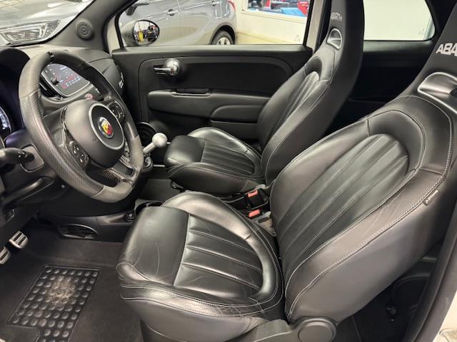 Fiat 500 ABARTH 1.4 T-Jet Competizione I INCL. ¤ 850,00 AFL.KOSTEN + BOVAG GARANTIE