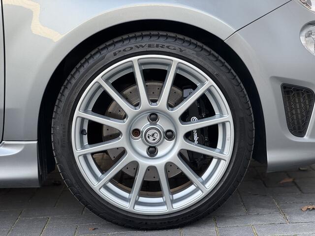 Fiat 500 ABARTH 1.4 T-Jet 695 Rivale | Carbon | Akrapovic | Nr. 1425