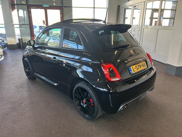 Fiat 500 ABARTH 1.4 T-Jet Competizione 595 180PK | Panoramadak | Kleppensysteem | Kuipstoelen | Cruise control | Climate control | Xenon