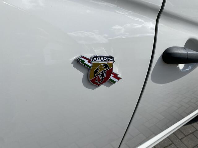 Fiat 500 ABARTH 1.4 T-Jet Competizione