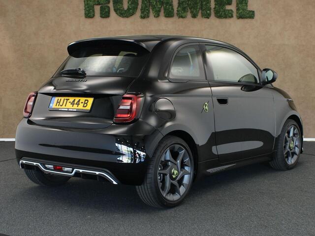Fiat 500 ABARTH 42 kWh - APPLE CARPLAY/ANDROID AUTO - CRUISE CONTROL - NAVIGATIE FULL MAP - LICHTMETALEN VELGEN 17 INCH - KEYLESS START - PARKEERSENSOREN ACHTER - SPORTSTUUR - SPORTSTOELEN