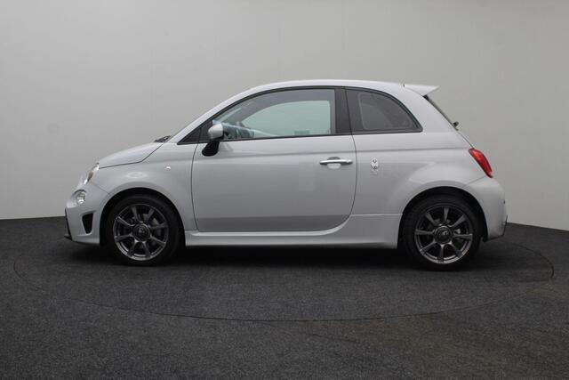 Fiat 500 ABARTH 1.4 T-Jet 595 2019 | Goed Onderhouden | Navigatie | Xenon | Stuurwiel Bediening | DAB Radio | Elektrische Ramen | Lichtmetalen Velgen | 2 Sleutels