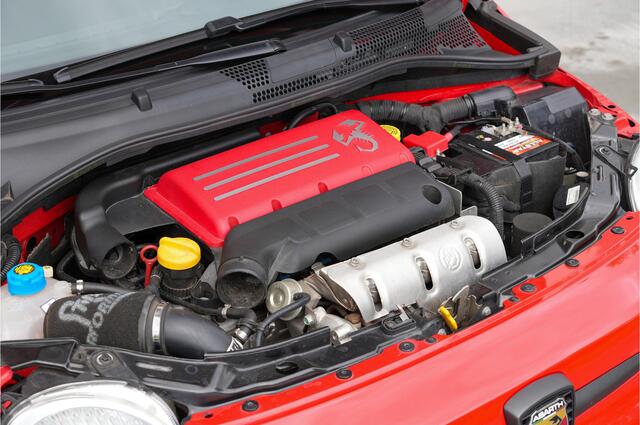 Fiat 500 ABARTH 1.4 T-Jet 595 M1165