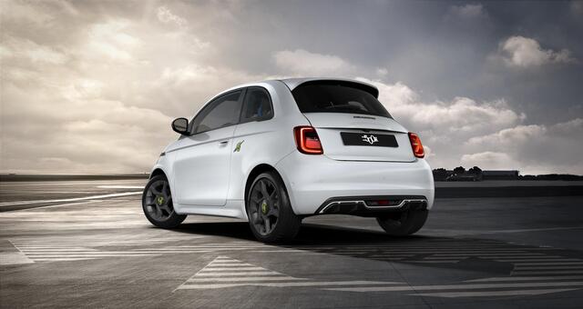 Fiat 500 ABARTH Urban 42 kWh | 8 jaar Fabrieksgarantie | Apple&Android Carplay | Parkeersensoren | nieuw te bestellen |