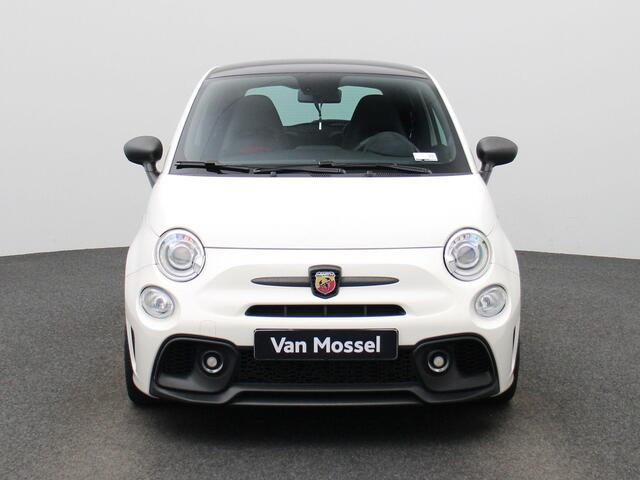 Fiat 500 ABARTH 1.4 T-Jet Competizione | Automaat | SABELT Sportstoelen | Apple Carplay/Android Auto | Parkeersensoren | Climate Control |