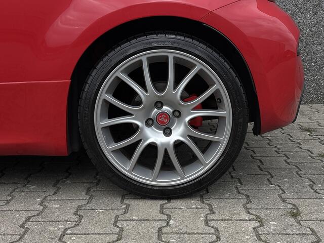 Fiat 500 ABARTH 1.4 T-Jet Competizione 70th Anniversary - Monza - Carbon - Carplay - Schuif/Kanteldak - Liefhebbersauto! - 180PK -