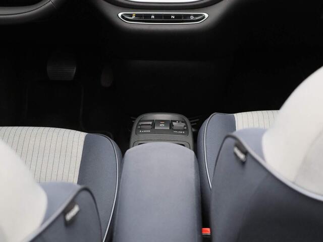 Fiat 500C Icon 42 kWh | Adaptieve Cruise Control | Blind Spot Warning | Camera | Climate Control | 16" LMV | LED-verlichting