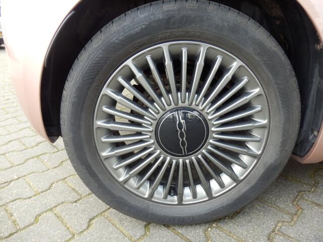 Fiat 500C Icon 42kwh | Cabrio | Clima | Apple carpl. Andr. Auto | 16" |