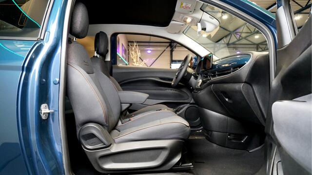 Fiat 500C Icon 42 kWh CABRIODAK ELEKTRISCH + NAVI KLEUR + CLIMA + CRUISE + LANE ASSIST + NAVI GROOT SCHERM + APPLE CARPLAY/ANDROID AUTO + BLUETOOTH + KEYLESS ENTRY&GO + PARKSENSOREN + 16" LM-VELGEN!!