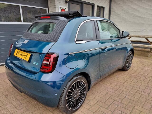 Fiat 500C La Prima 42 kWh NAVI / CAMERA / CRUISE / LED