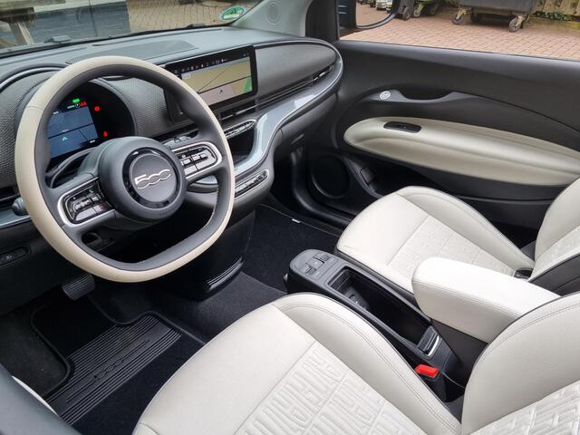 Fiat 500C La Prima 42 kWh NAVI / CAMERA / CRUISE / LED